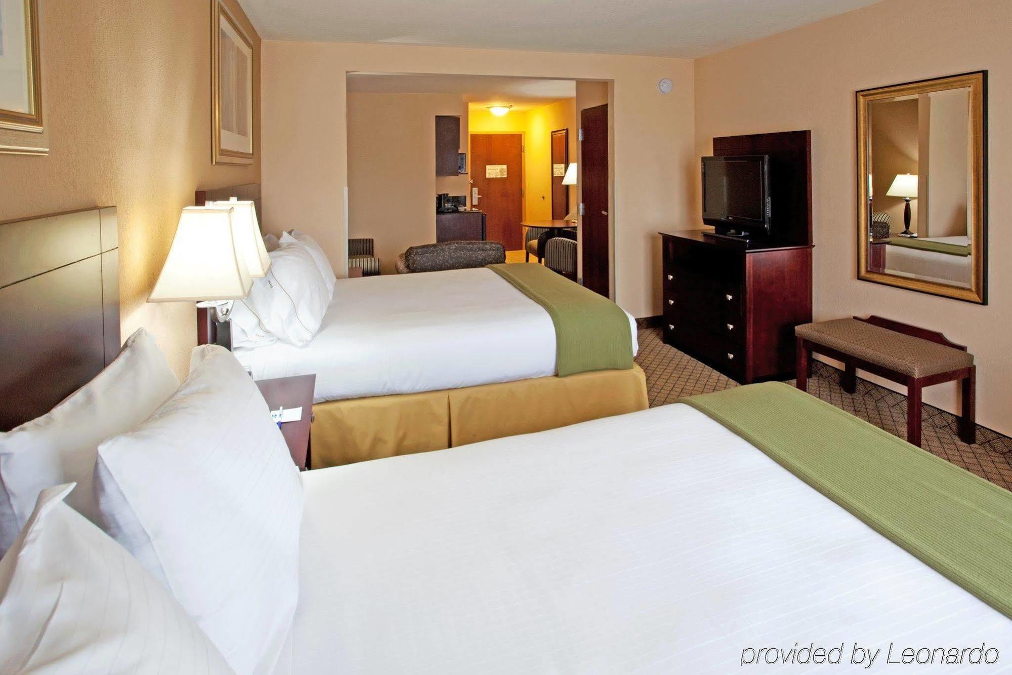 Holiday Inn Express Hotel & Suites Lavonia By Ihg Екстериор снимка