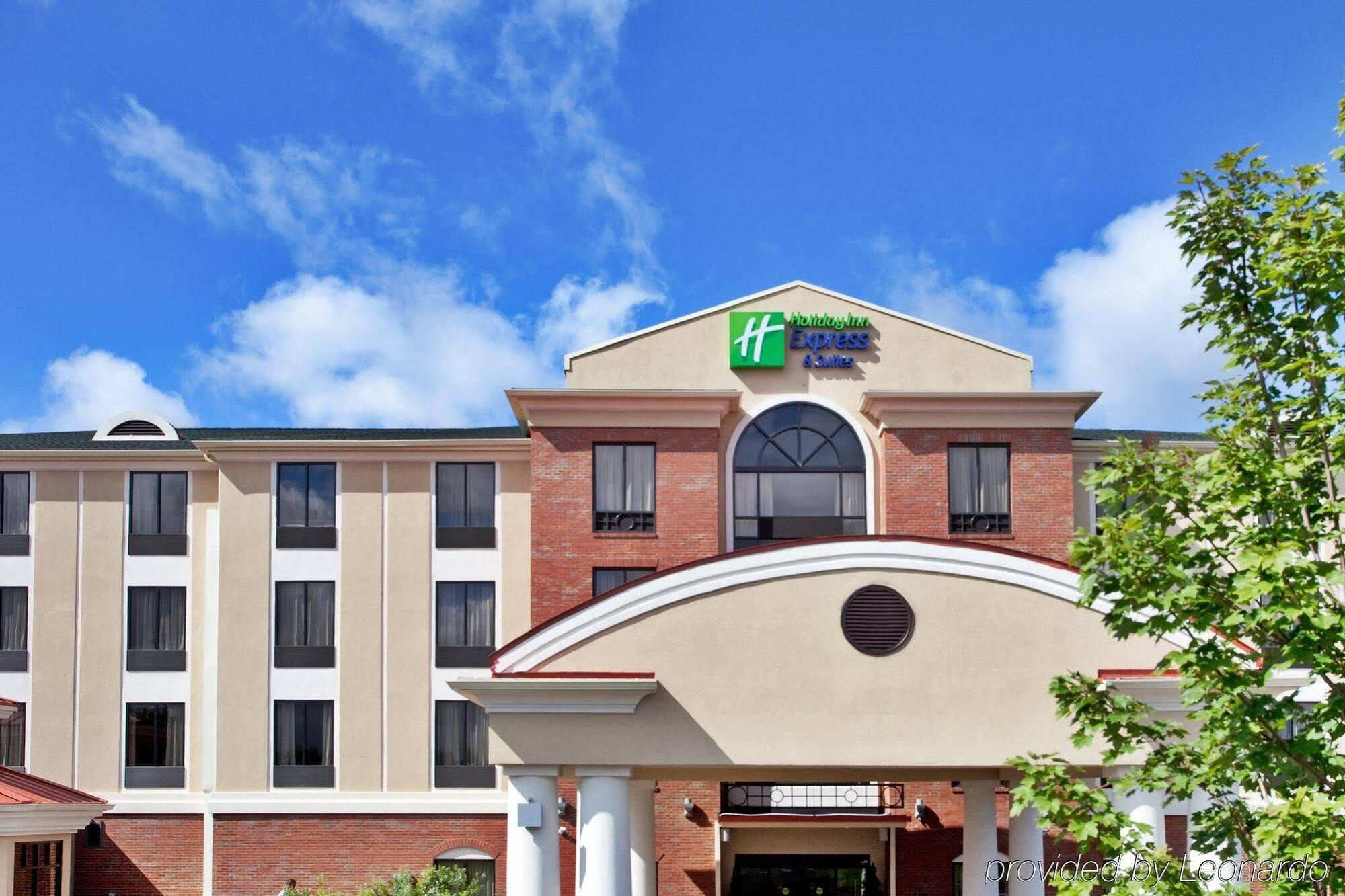 Holiday Inn Express Hotel & Suites Lavonia, An Ihg Hotel Екстериор снимка